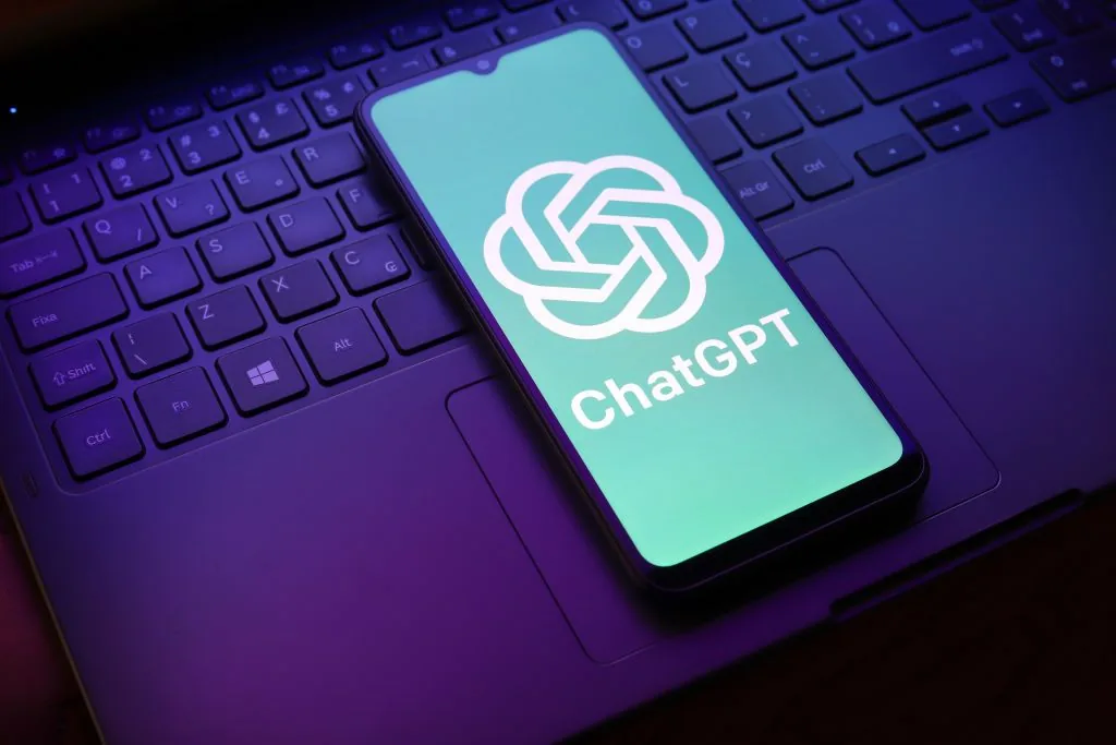 Família processa a OpenAI por conselhos do GPT-4o sobre medicação