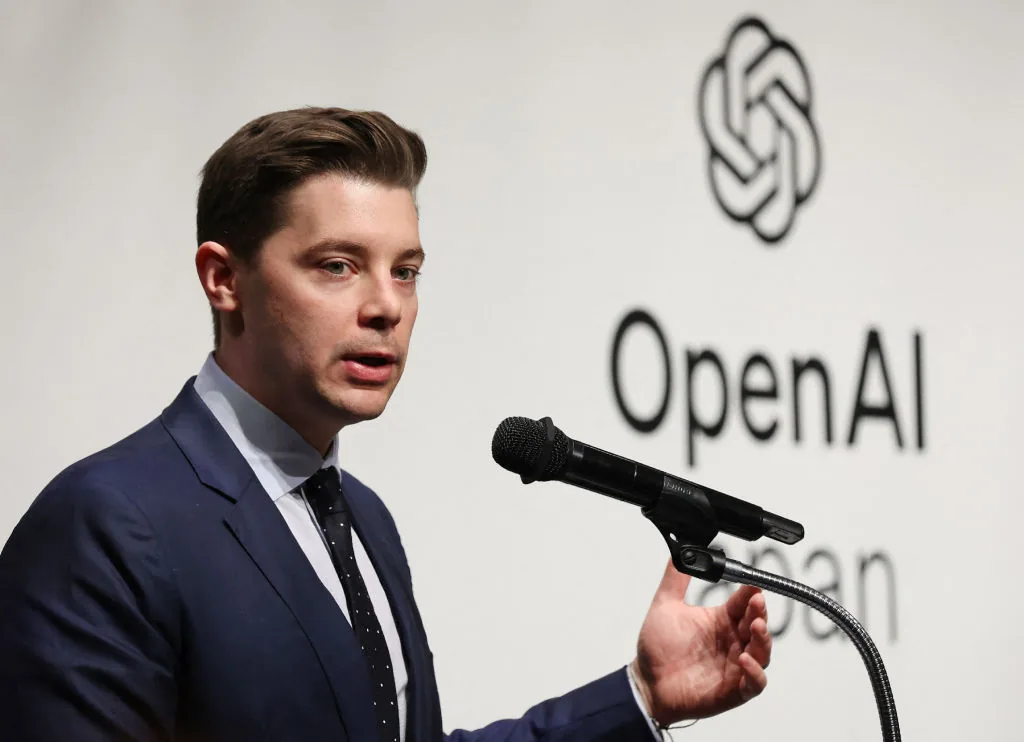 Brad Lightcap deixa a OpenAI depois de oito anos como executivo