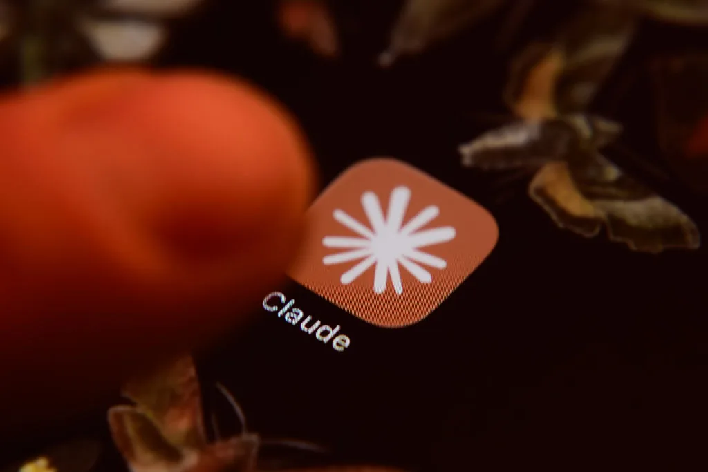 Claude passa a assinar em código invisível tudo o que escreve
